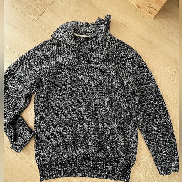 Banana republic sweater - Picture 1 of 3
